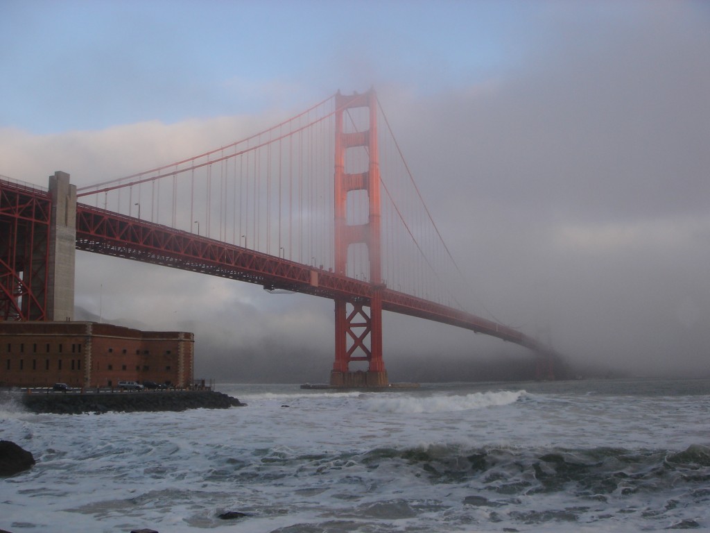 13-Golden-Gate-Bridge-In-Fog